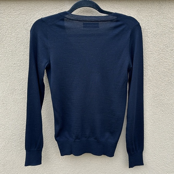 Club Monaco 🔥 V Neck Wool Lightweight Sweater Navy Sz XS - Picture 7 of 8